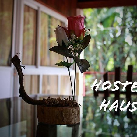 Hostel Haus Puerto Iguazú Exterior foto
